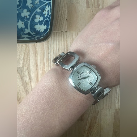 Fossil ladies silver tone retro squares watch NEW BATTERY main image 11